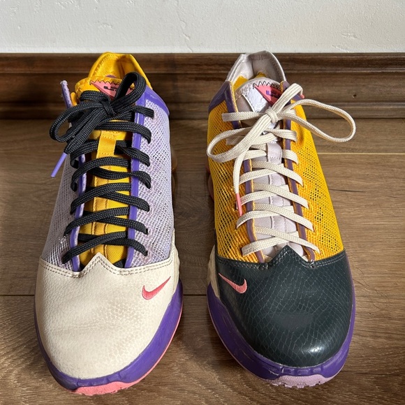 Nike LeBron 19 XIX Low "Mismatch" Men's Shoes Lilac-Dark Smoke Grey DO9829-500 - Picture 3 of 10